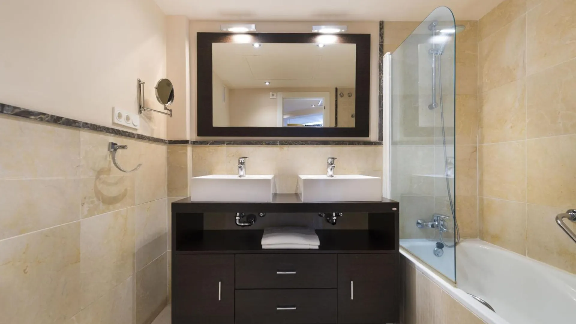 Apartment Lateral View By Interhome Torrox